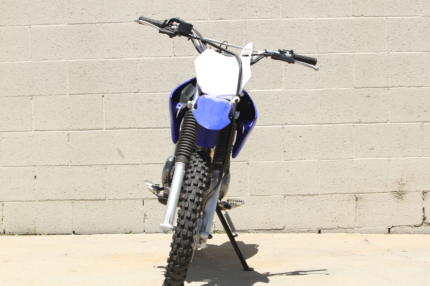 Yamaha TT-R125 - Enduro Dirt Bike Rental 125cc