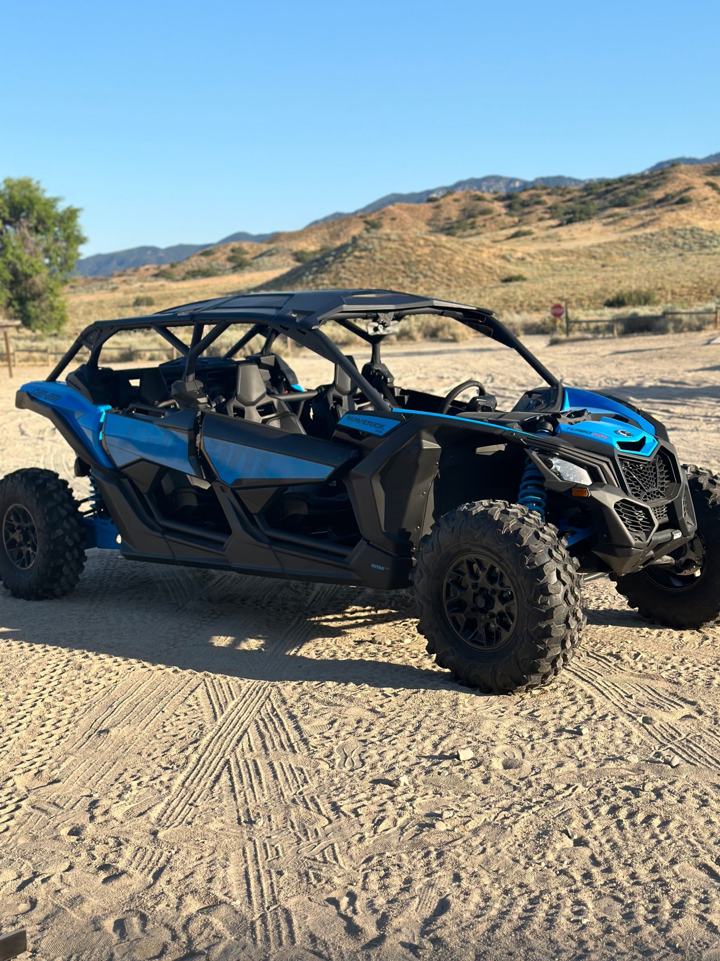 2023 Maverick X3 MAX DS Turbo RR Rental